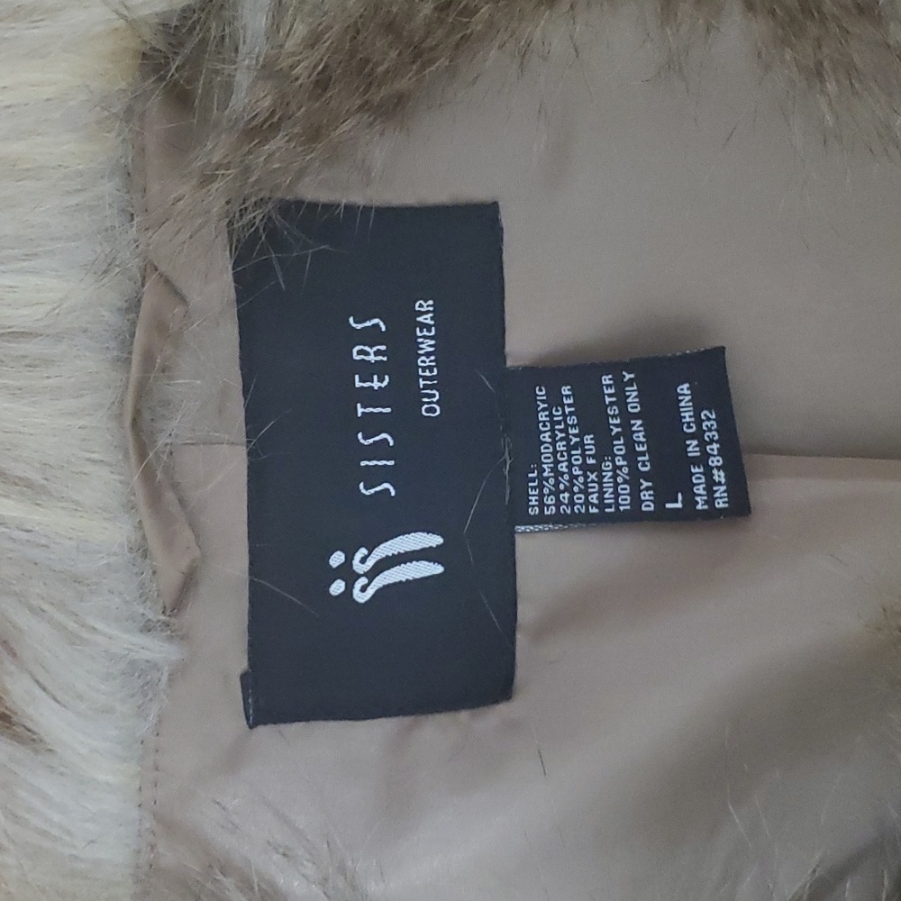 Vest - Picture 2 of 2
